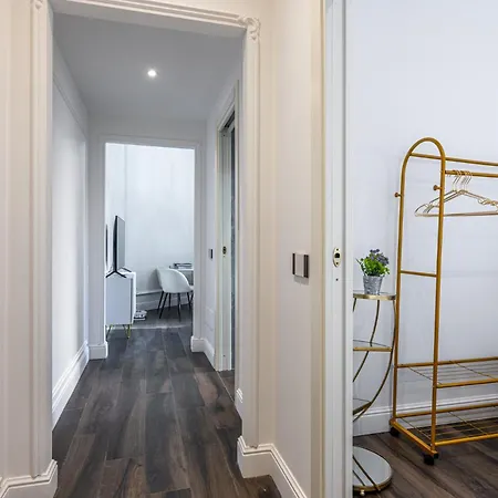Station, Luxury & Modern With Comfort! * Milan